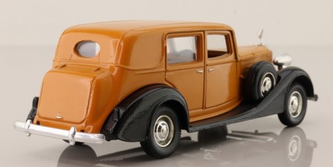 10-Pl.58C1&5-Voiture Olrik-Packard Super Eight Sedan, 1937.jpg
